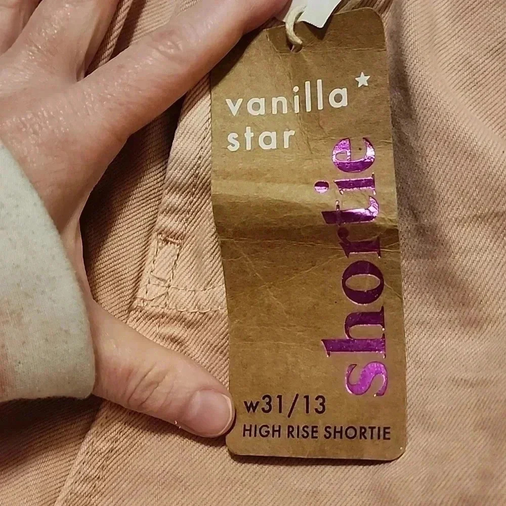 Vanilla Star High Rise Distressed Shortie Pink Denim Shorts- NWT- size 13 - Picture 3 of 4